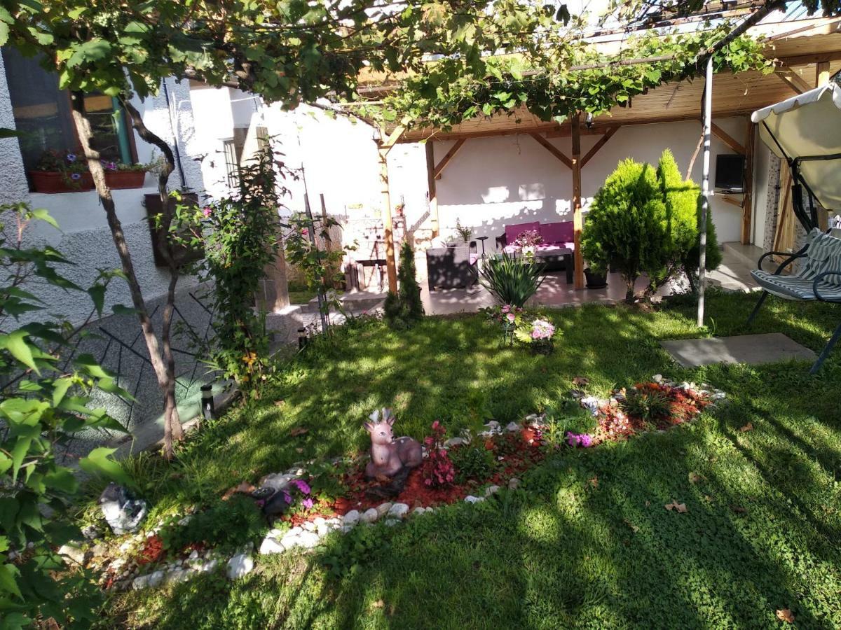 Къща Карби Kŭrdzhali Exterior foto
